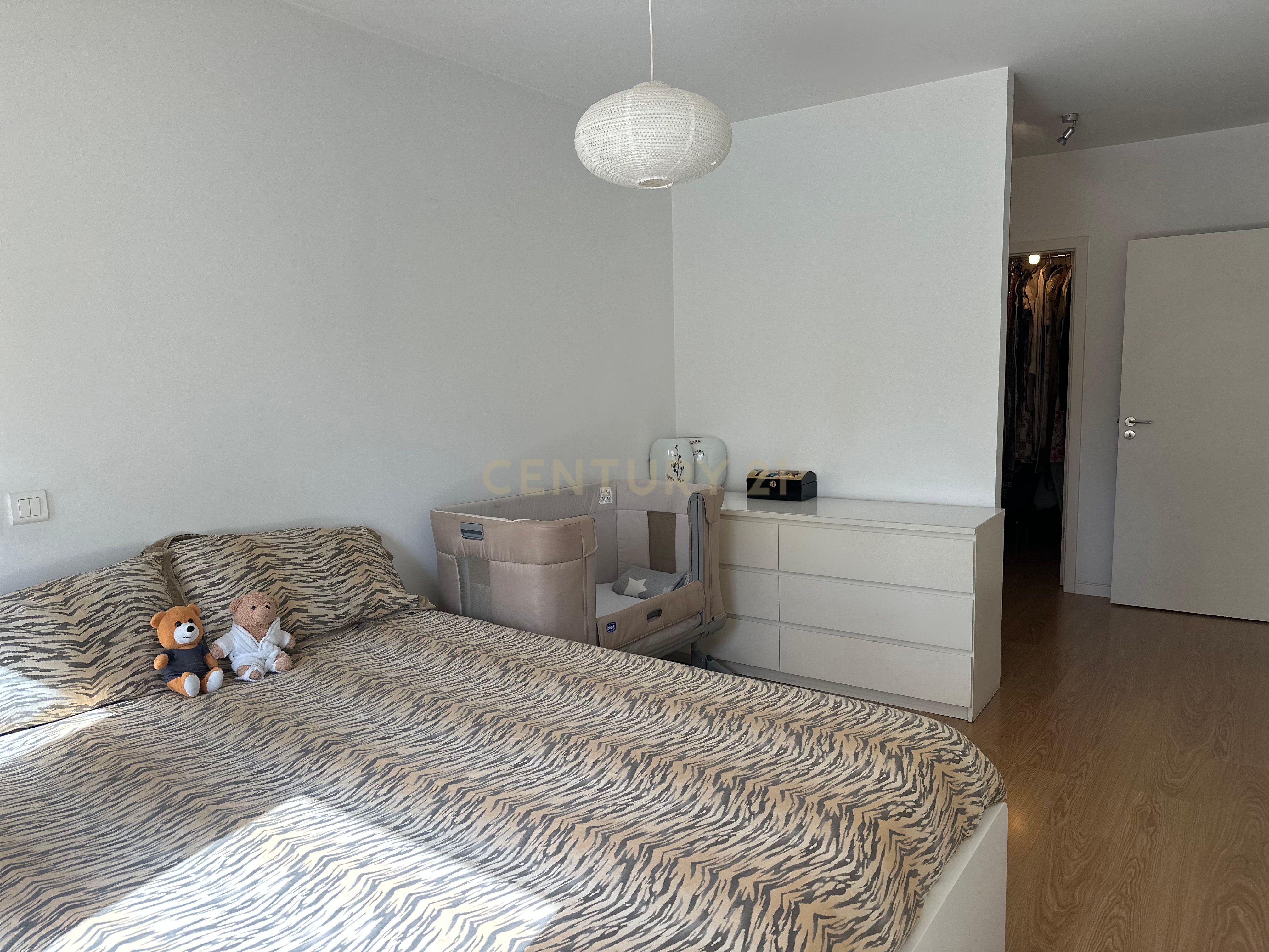 Apartamento T2 com 118m2 para venda nas Avenidas Novas com uma excelente localização proximo da estação de Entrecampos e da Cidade Universitária. - Image 37
