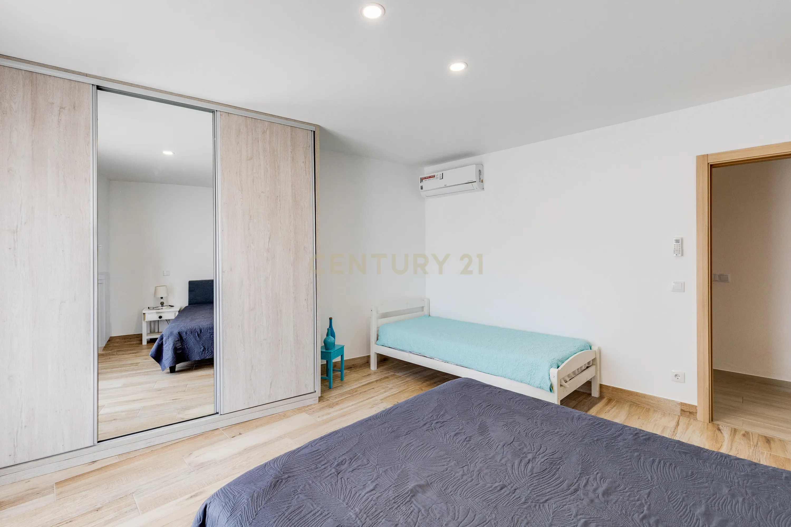 Fotografia 12 de Moradia T5 com Piscina Aquecida e AL Ativo | 2 Habitações Independentes | Pataias