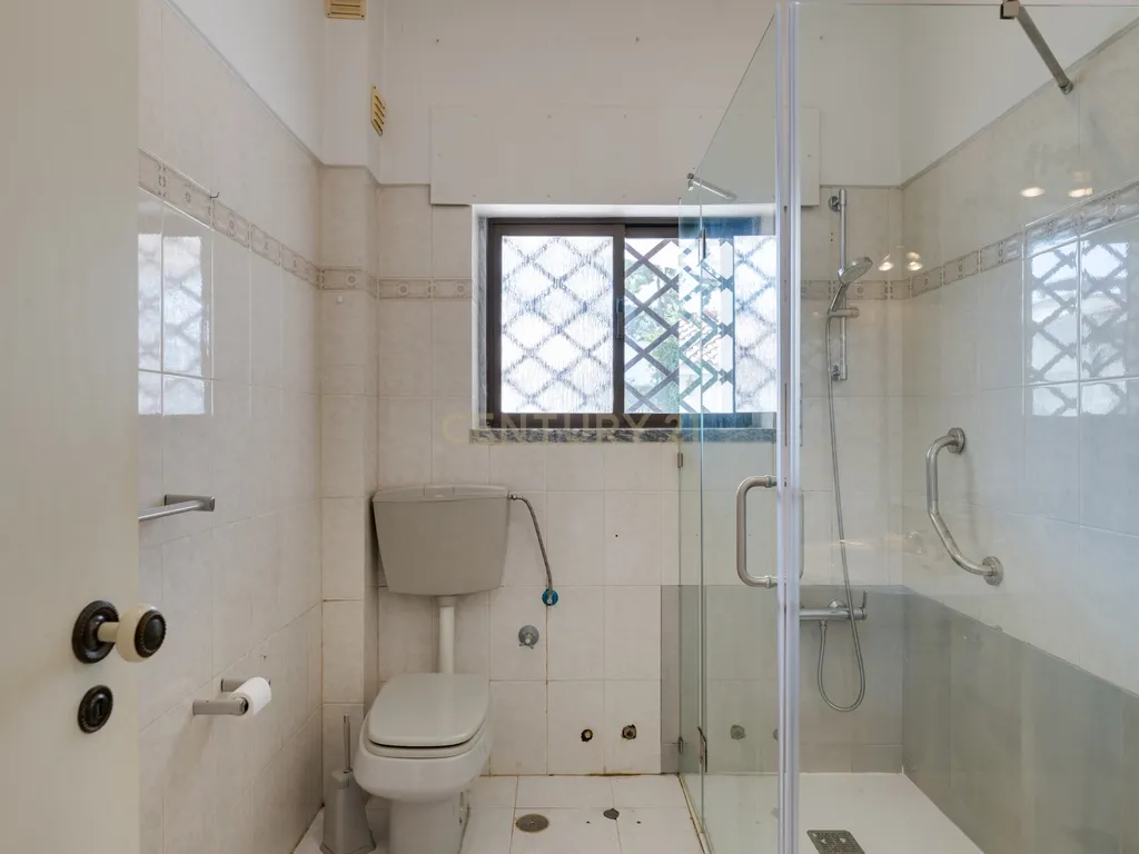 Moradia T4 Geminada à Venda na Marisol — 200 m² | Lote 900 m² | Piscina - Image 21