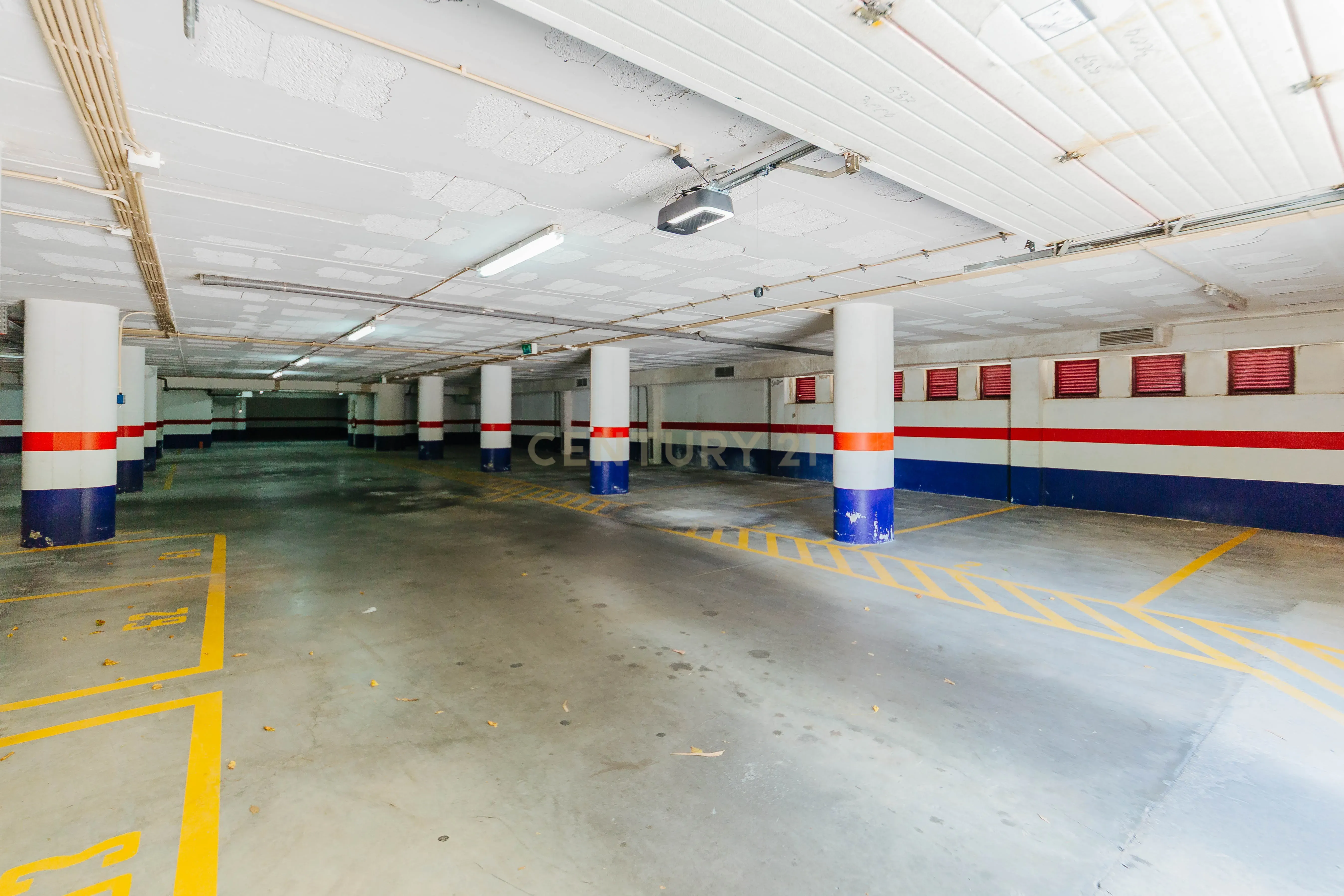 Fotografia 11 de Armazém / Espaço Comercial para Venda – Barcarena, Oeiras