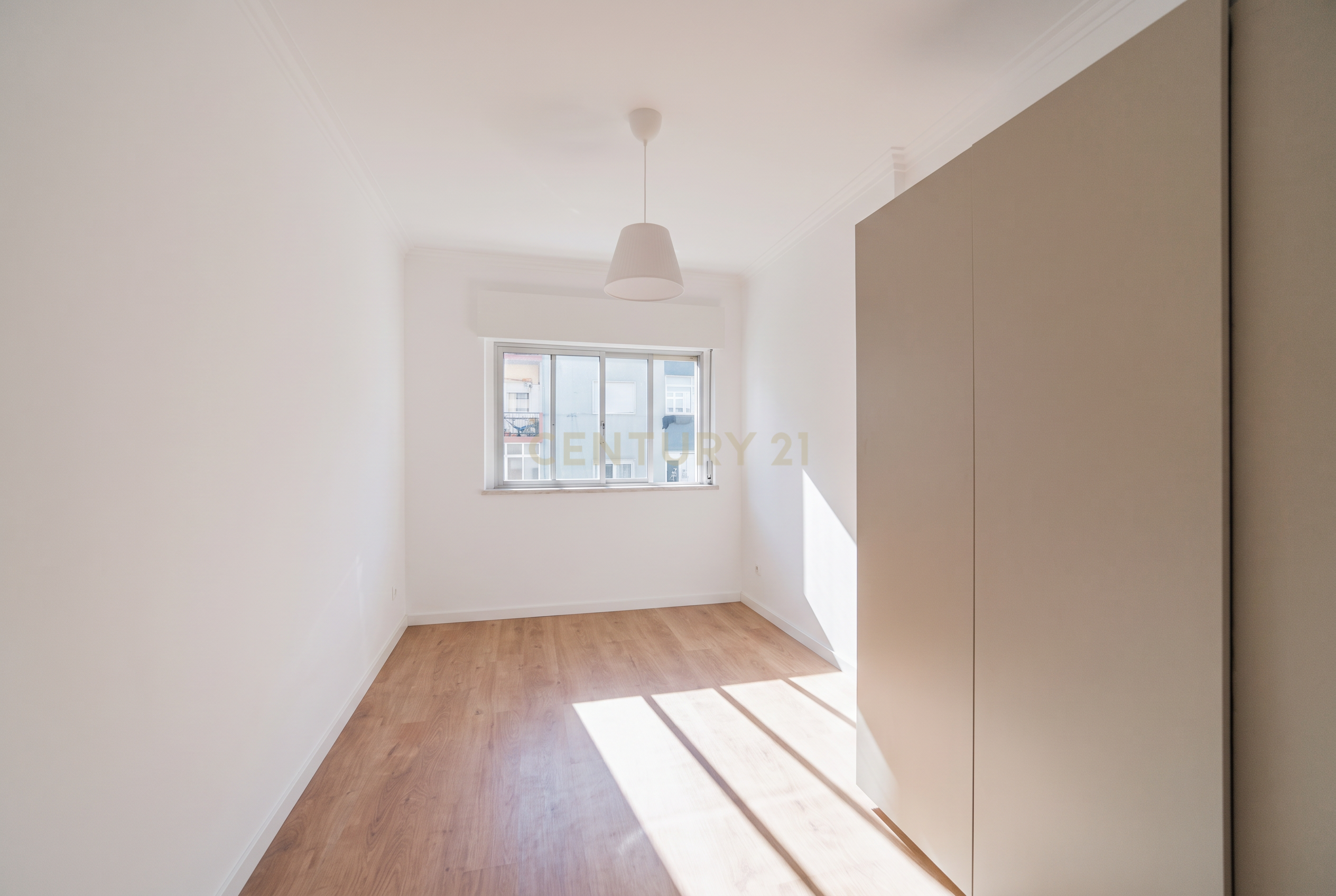Apartamento T2 à venda em Mina de Água, Amadora — foto 9