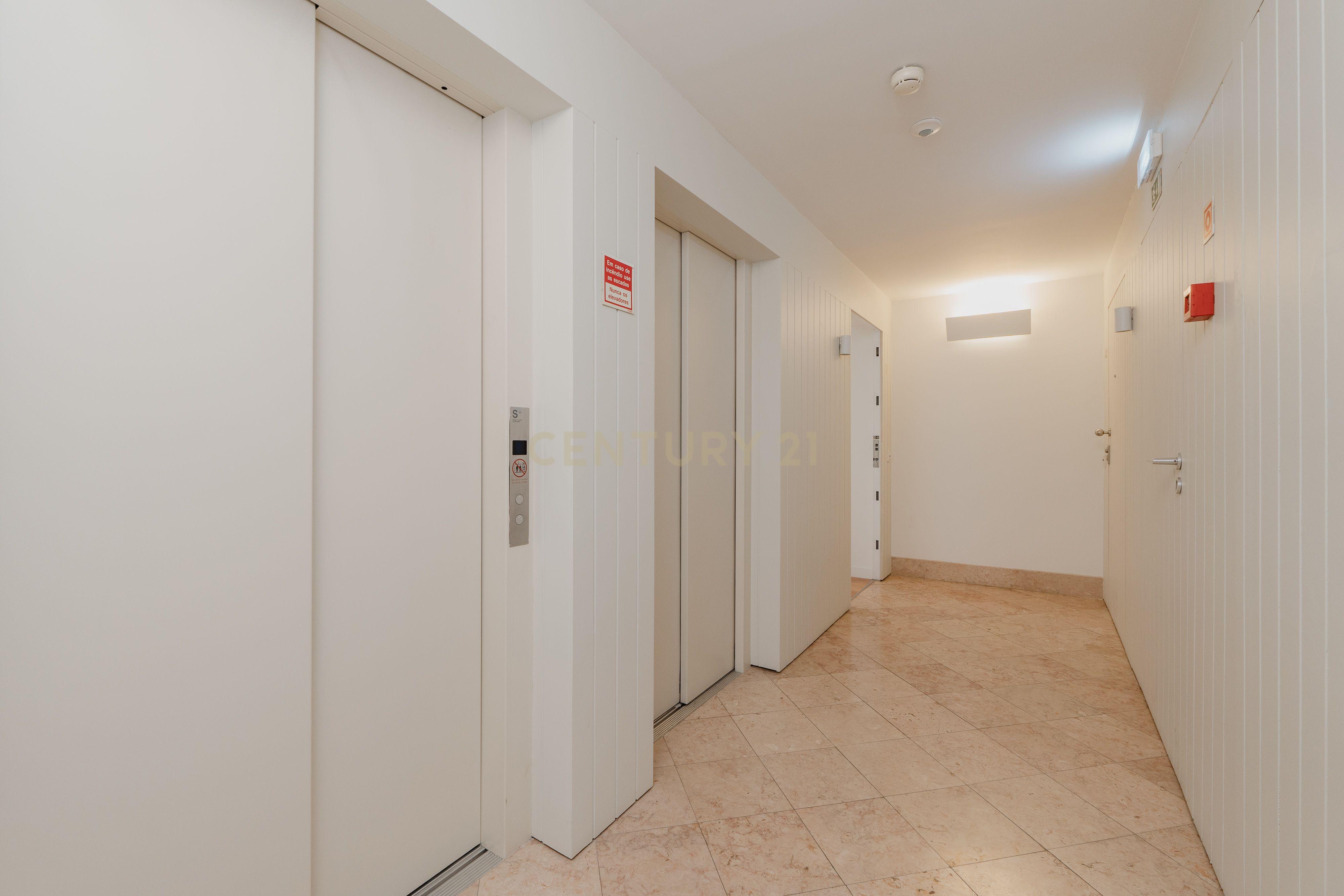 Apartamento T1 de Luxo - Avenida da Liberdade - Image 11