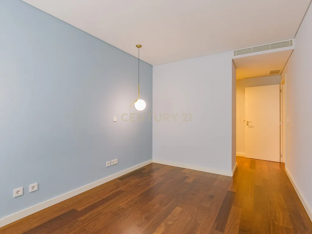 Excelente apartamento T2 em Avenidas Novas, Lisboa - Image 19