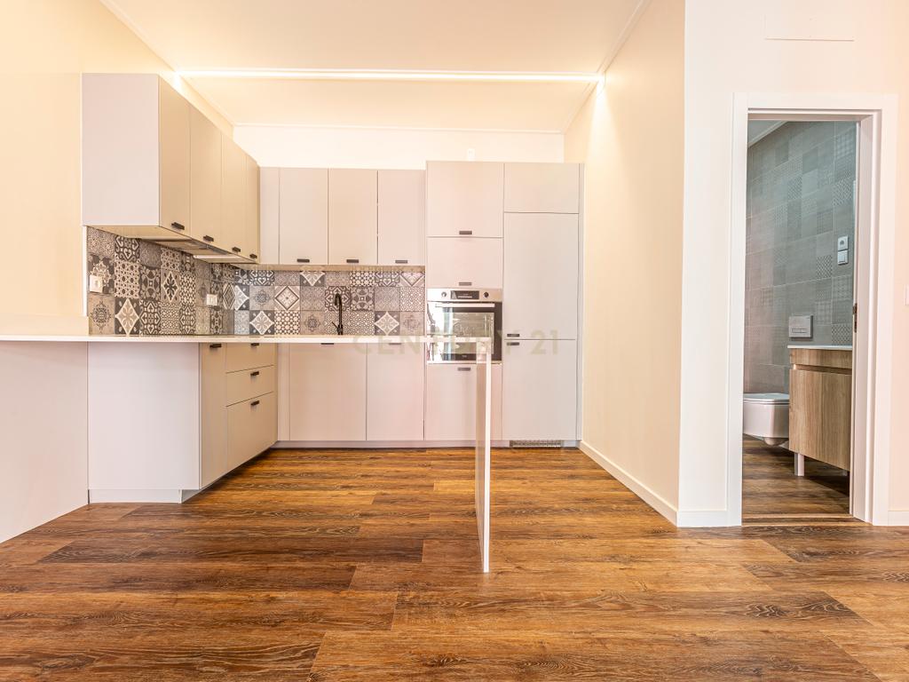 Magnifico Duplex | A Estrear | Centro Histórico de Setúbal | Junto à Sé - Image 6