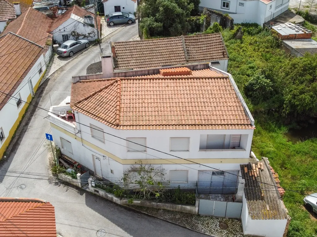 Moradia T3 na Quinta do Anjo com Vista Panorâmica e Garagem - Image 54
