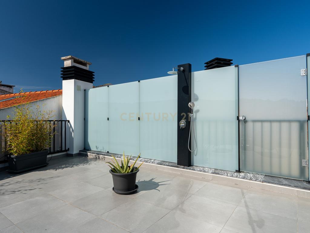 Apartamento T3+1 duplex, com terraço e estacionamento, no centro da cidade de Torres Vedras - Image 62