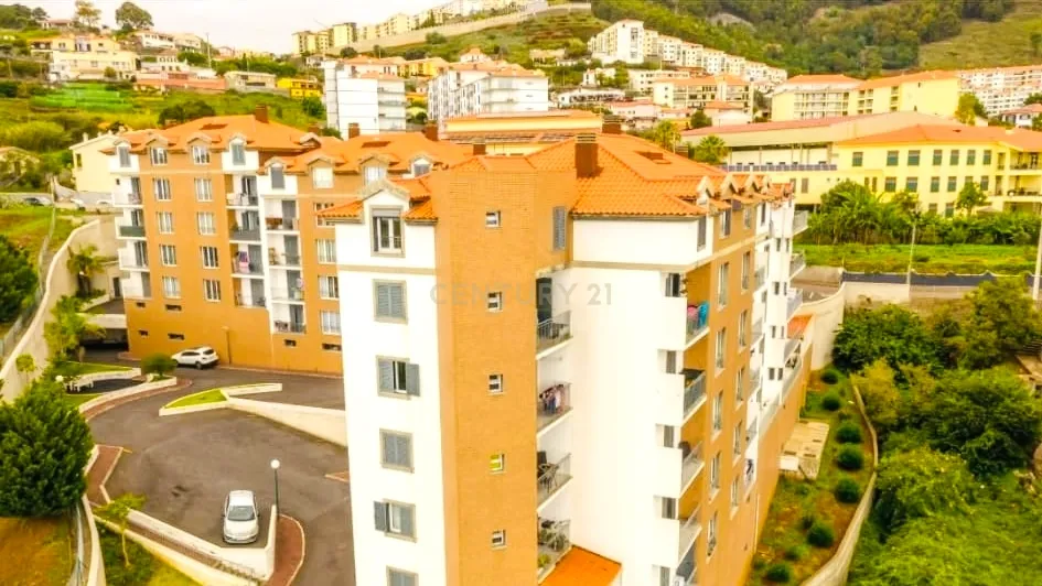 Apartamento T3 - Caniço - último piso - Image 18
