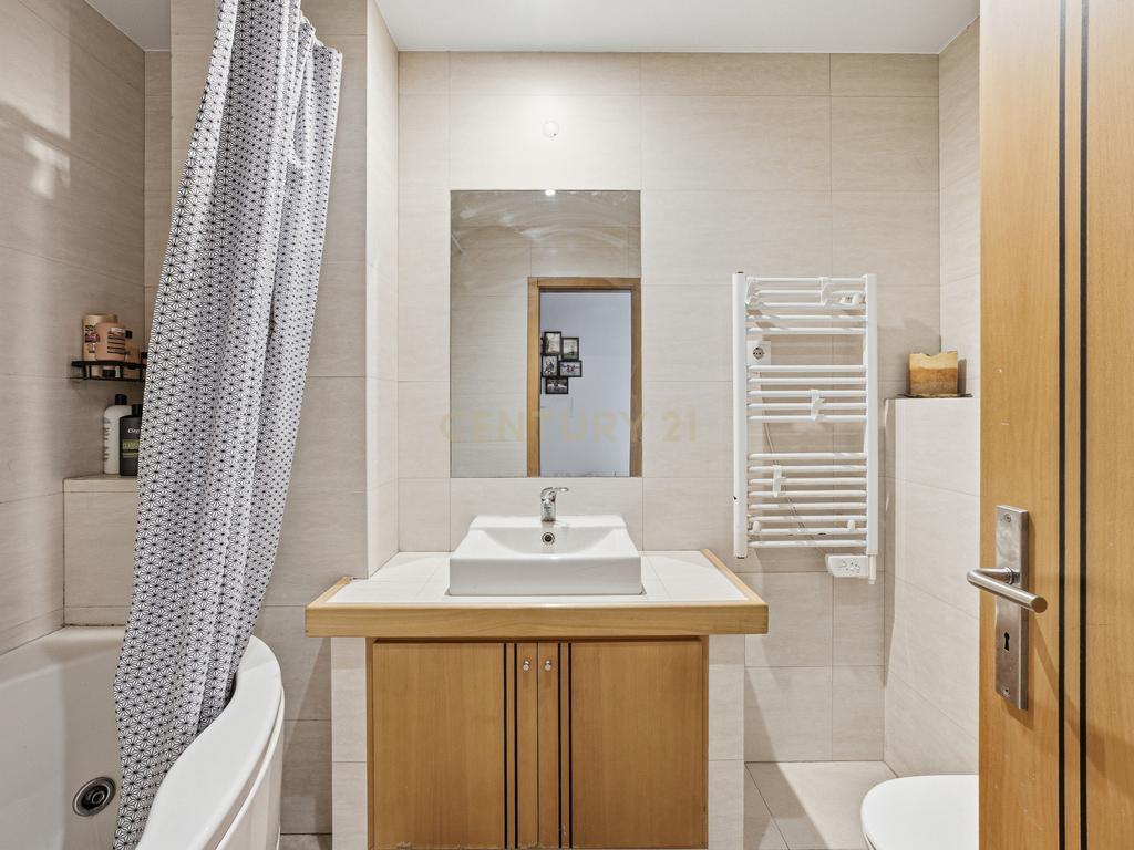 Apartamento T3 Duplex Samouco | Box para 2 Viaturas | Elevador - Image 14