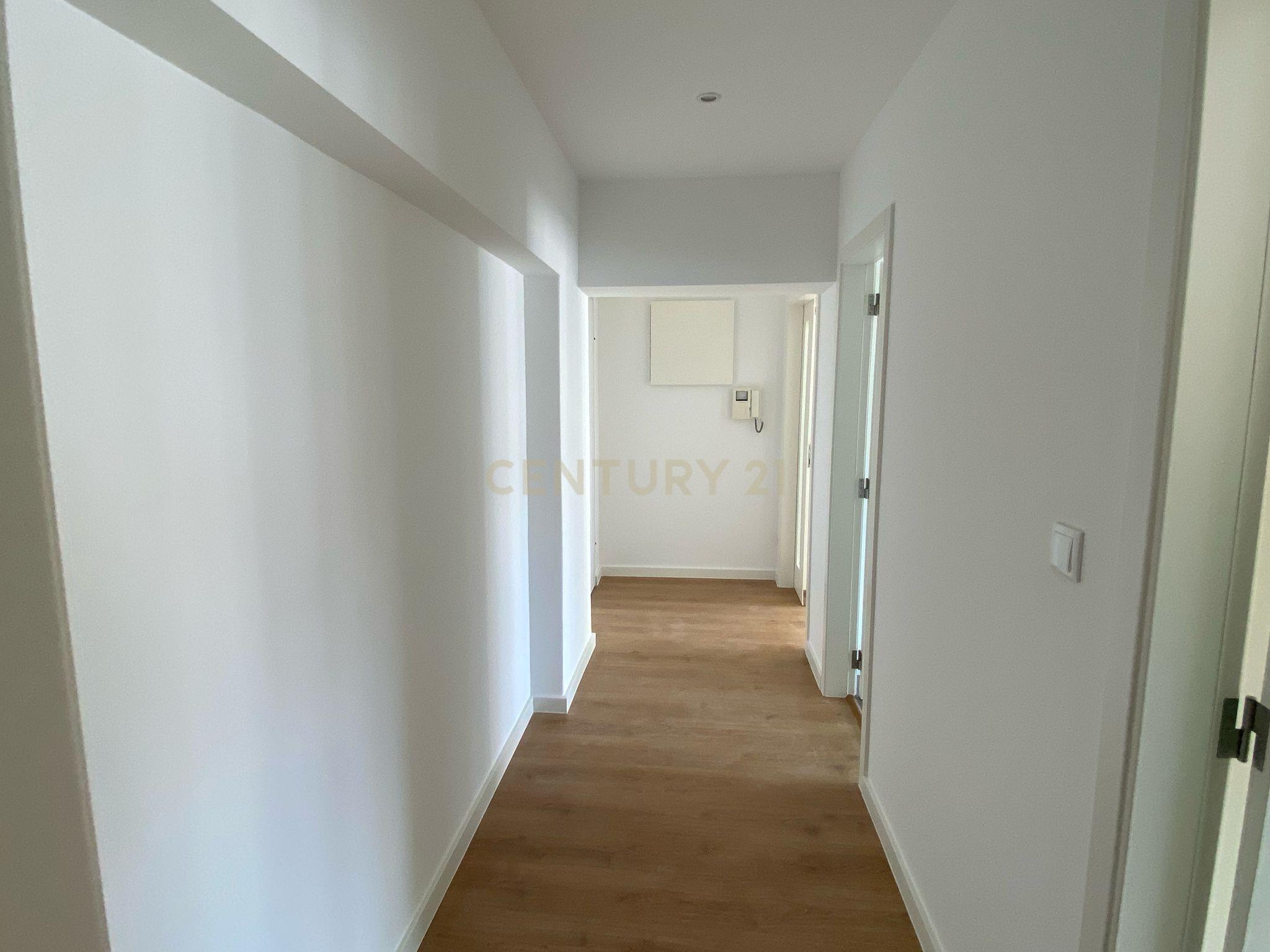 Apartamento T2 em Lisboa - Image 3