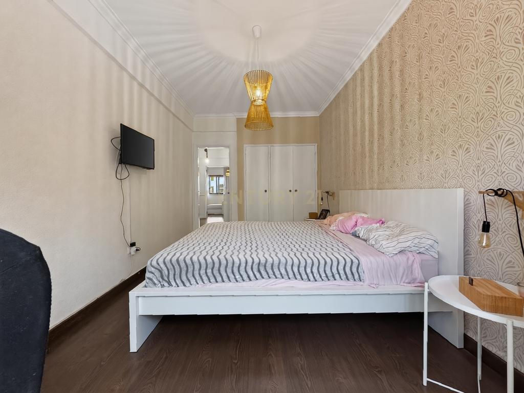 Apartamento T1 com duas frentes, excelentes áreas e arrecadação – Setúbal - Image 13