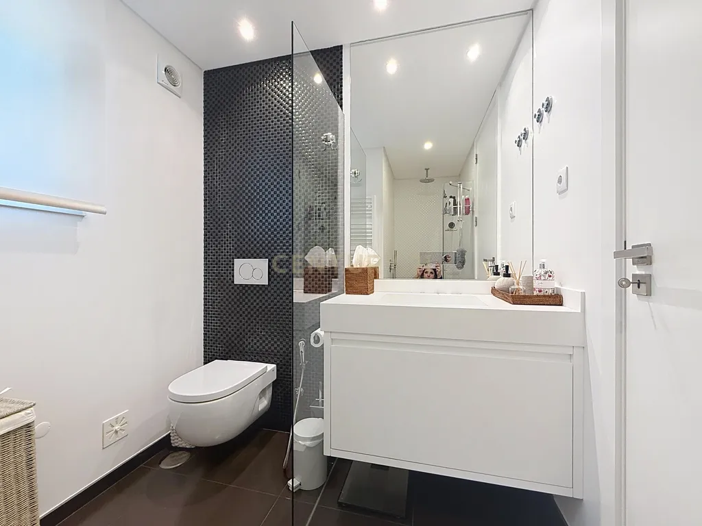 Luxuosa Moradia T3 com Vista Mar em S. Pedro do Estoril, Parede - Image 37
