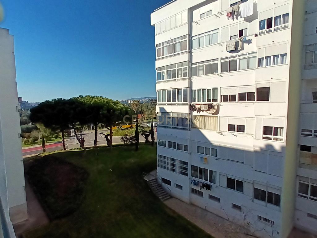 Apartamento de 3 assoalhadas em Oeiras para arrendamento - Image 27