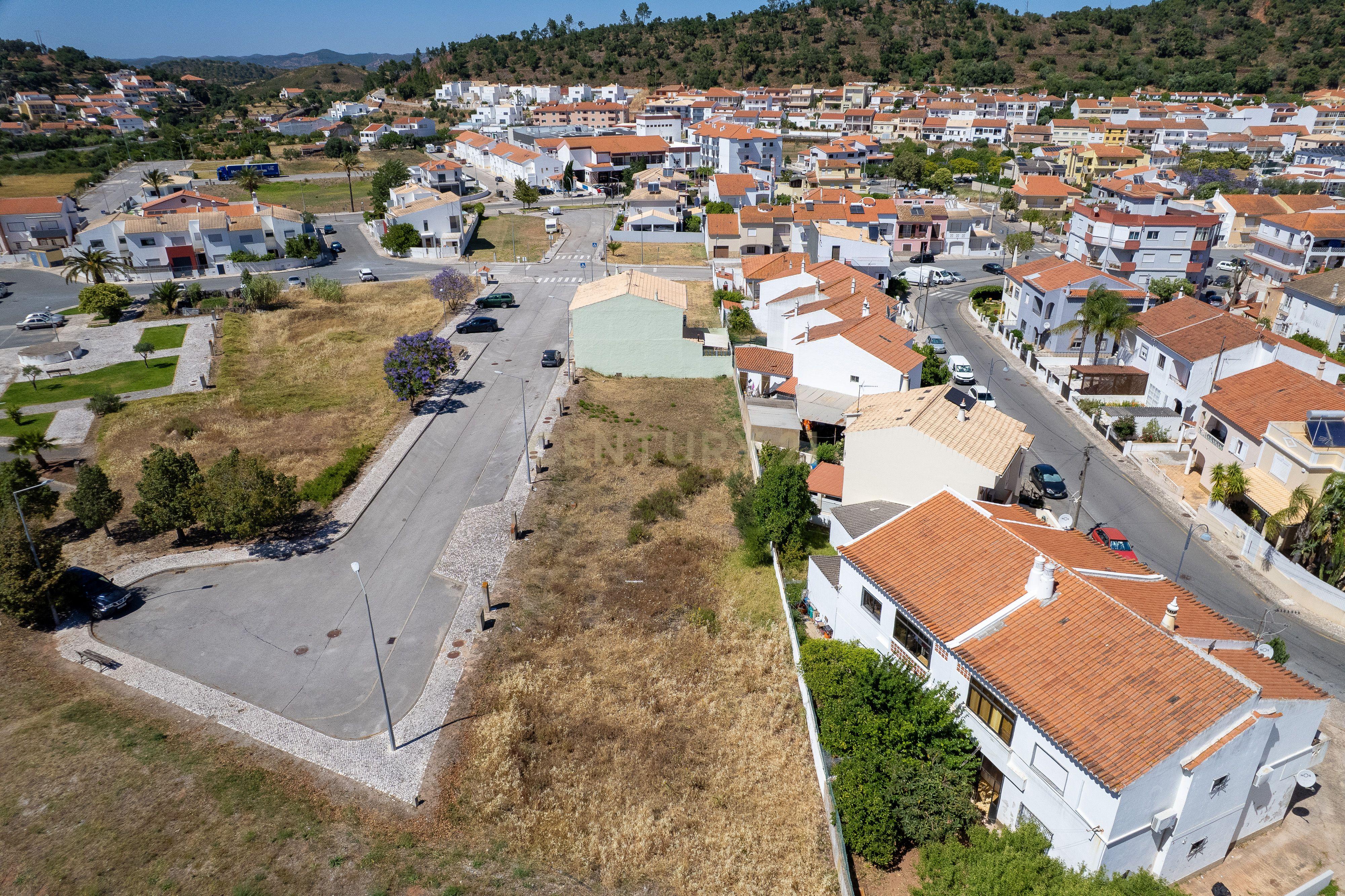 Fotografia 3 de Lote Urbano para moradia Geminada