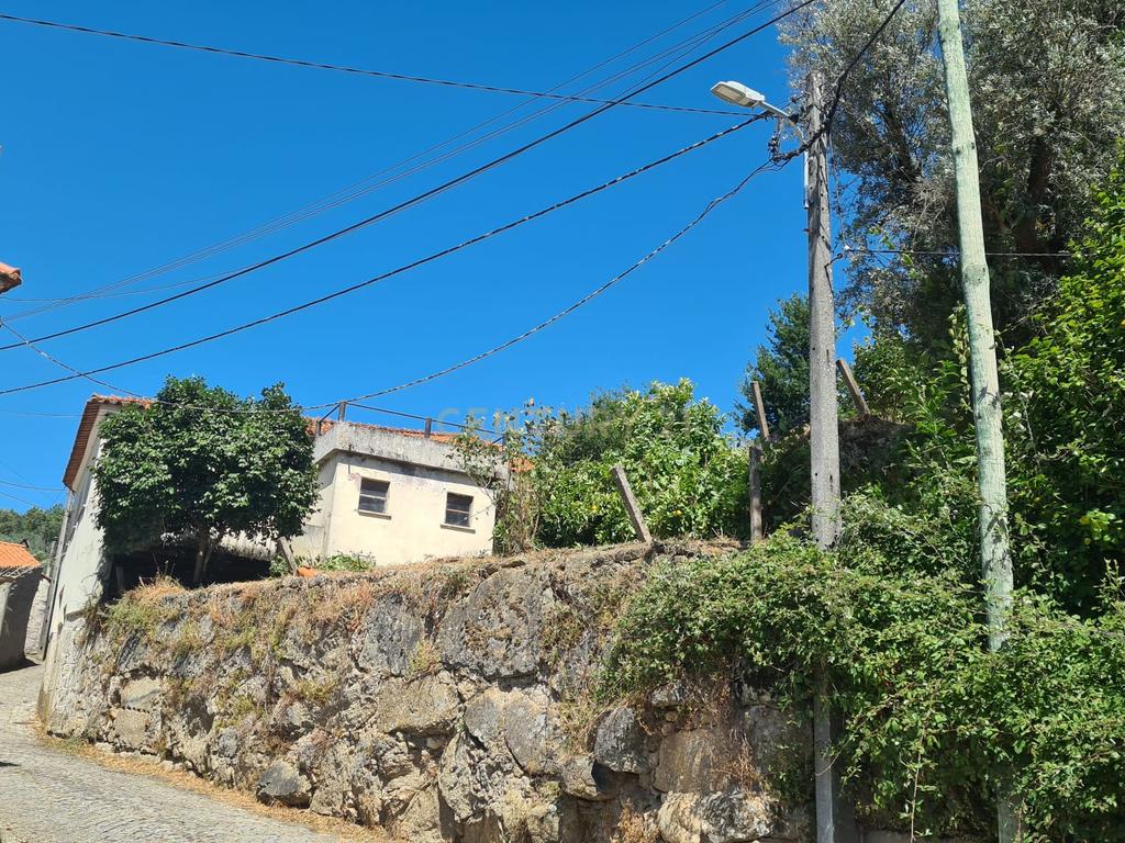 PRONTO PARA INVESTIMENTO! TERRENO COM CASA DE ALDEIA PARA ALTERAÇÃO E AMPLIAÇÃO EM HOTEL RURAL COM UM ESPAÇO DE RESTAURAÇÃO, COMERCIO E BEM-ESTAR . - Image 14