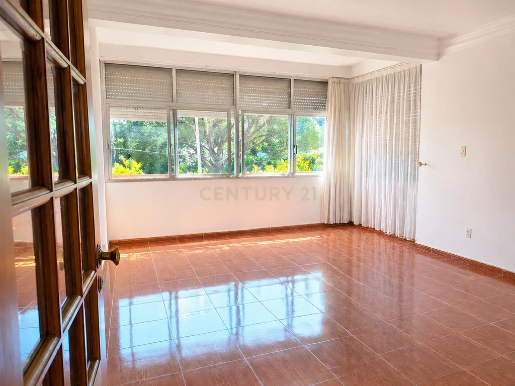 T2 com 2 Anexos arrendados | Bairro do Alcaide - Cascais - Image 4