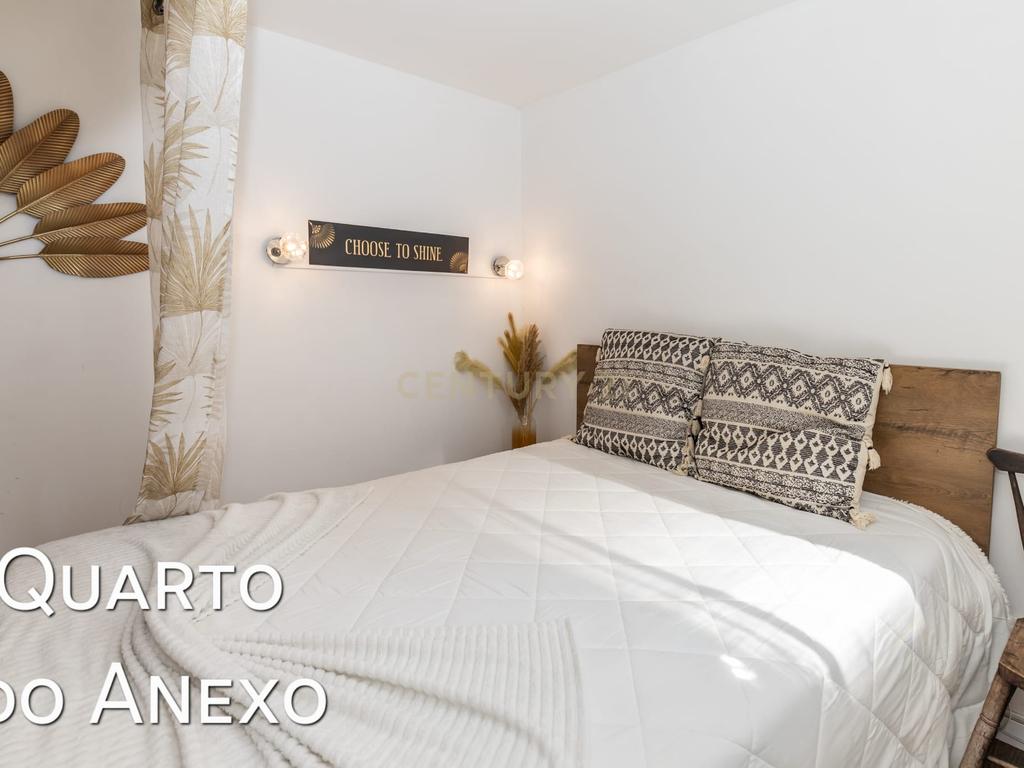Moradia T2, com anexo (T1), na Costa da Caparica, totalmente remodelada! - Image 40
