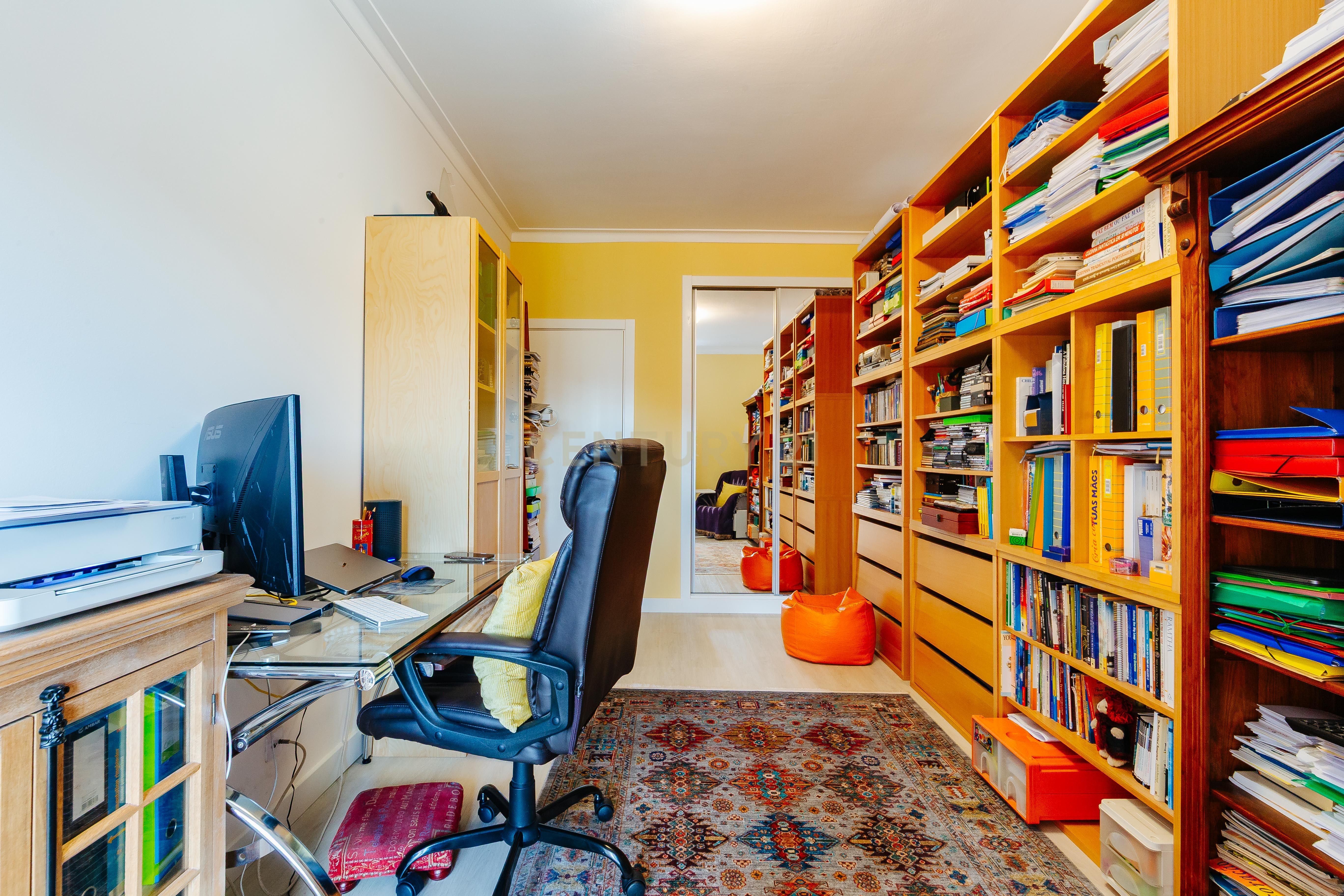 Apartamento T3 totalmente remodelado com Vista Panorâmica no Parque das Nações - Image 15