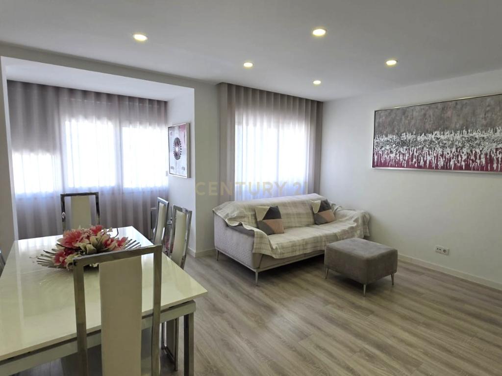 Apartamento T4 agora T3 em Almada transportes á porta  #  Negociável  # - Image 5