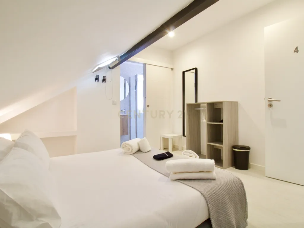 Apartamento Duplex em Alojamento Local - Almada - Image 20