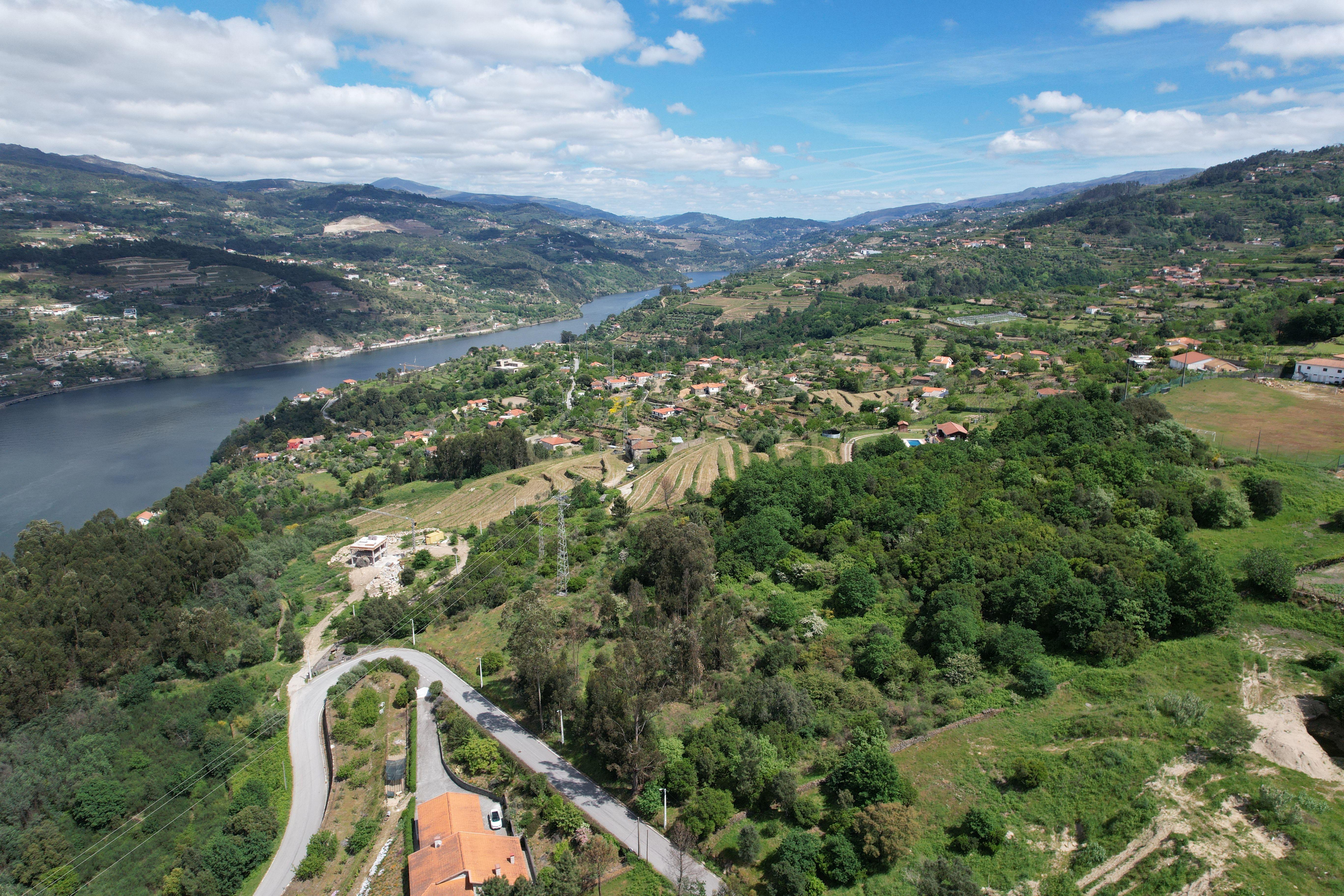 Fotografia 11 de Terreno com PIP Aprovado | 22.523 m² | Resende – Viseu