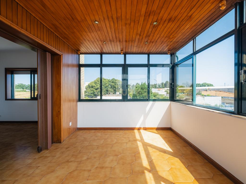 Apartamento T3 com Terraço, Vista Mar e Garagem Box em Arcozelo – Vila Nova de Gaia - Image 10