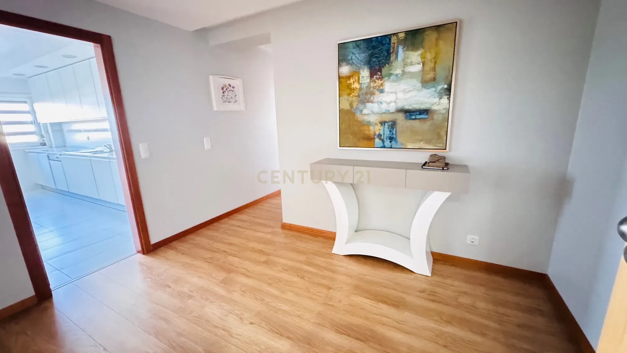 Espaçoso T3 em Loures - Ideal para a Sua Família! - Image 4