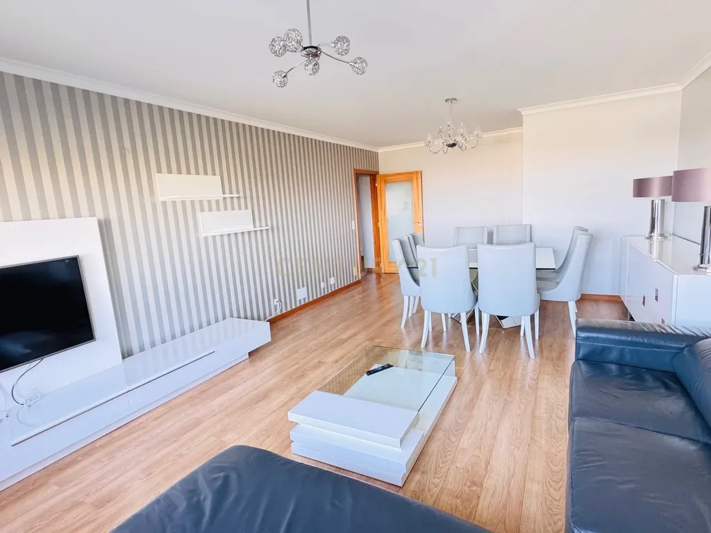 Espaçoso T3 em Loures - Ideal para a Sua Família! - Image 3
