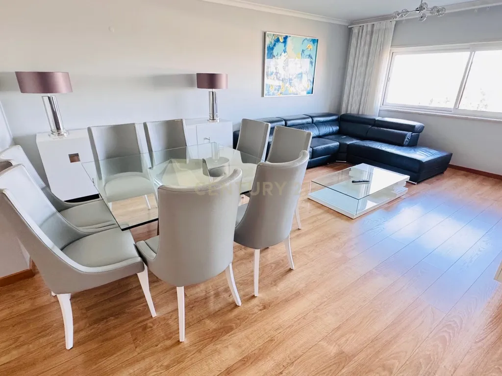Espaçoso T3 em Loures - Ideal para a Sua Família! - Image 1