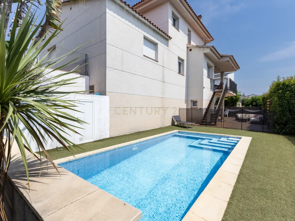 Una casa a quatre vents per viure-la. Una llar per enamorar-se. - Image 38