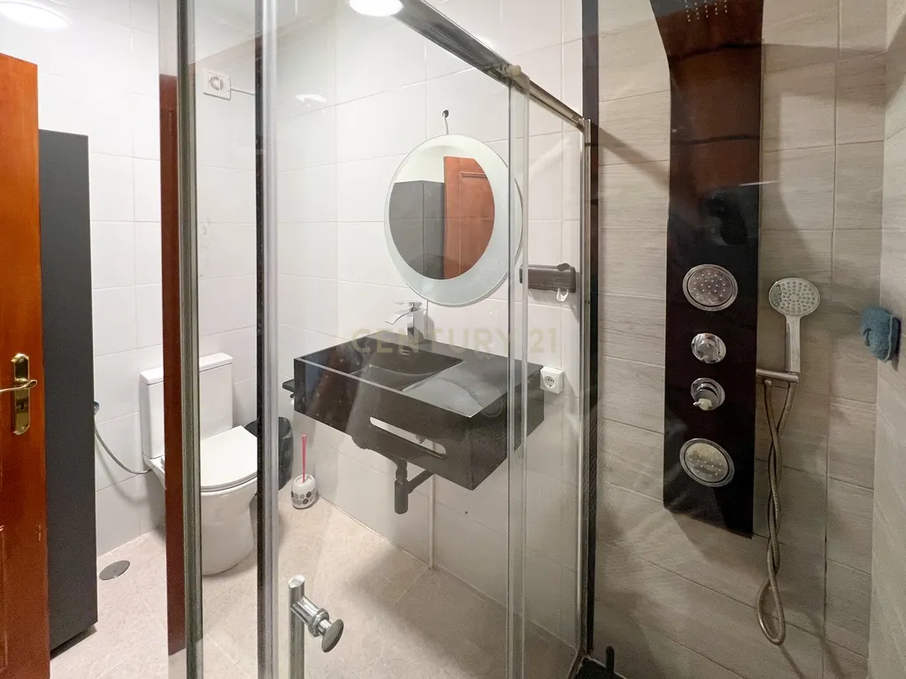 Apartamento T2 com Sótão e garagem - Torres Vedras - Image 10