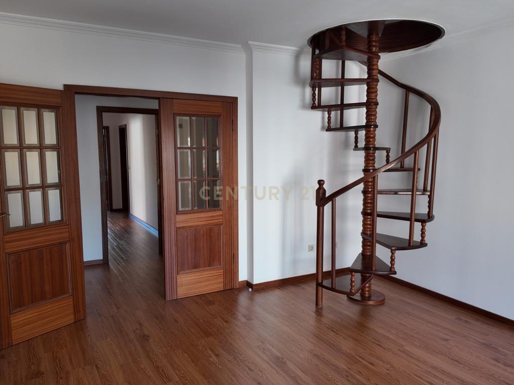 Apartamento T2 em Covilhã e Canhoso  - Image 2
