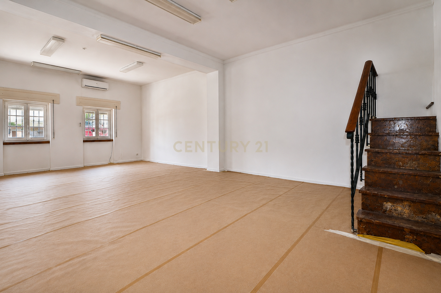 Fotografia 6 de Espaço comercial para arrendamento privilegiado para empresas / escritórios no centro da cidade de Setúbal