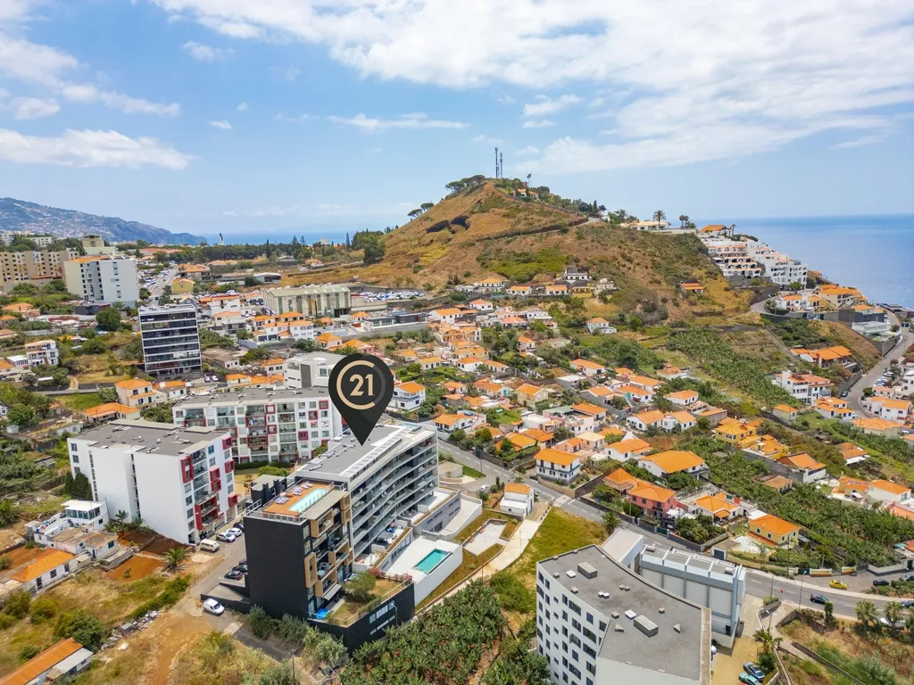 Apartamento T1 Novo a Estrear no Amparo – Vista Mar, Piscina e Ginásio - Image 11