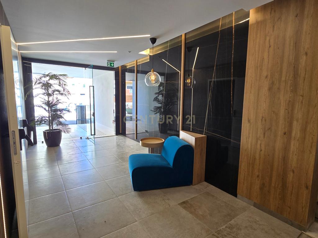 Apartamento T2 em Condomínio de Luxo Parede ( Cascais ) - Image 5