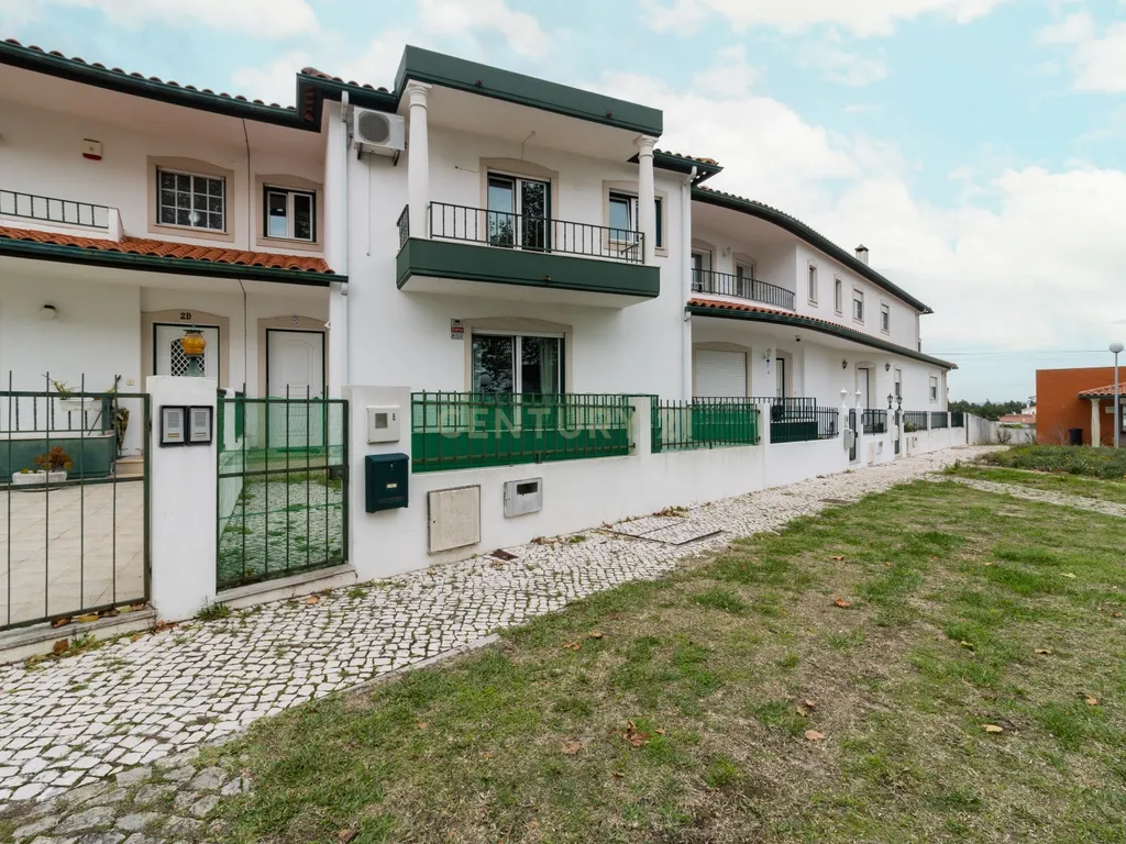 Excelente Moradia T4 - Image 30