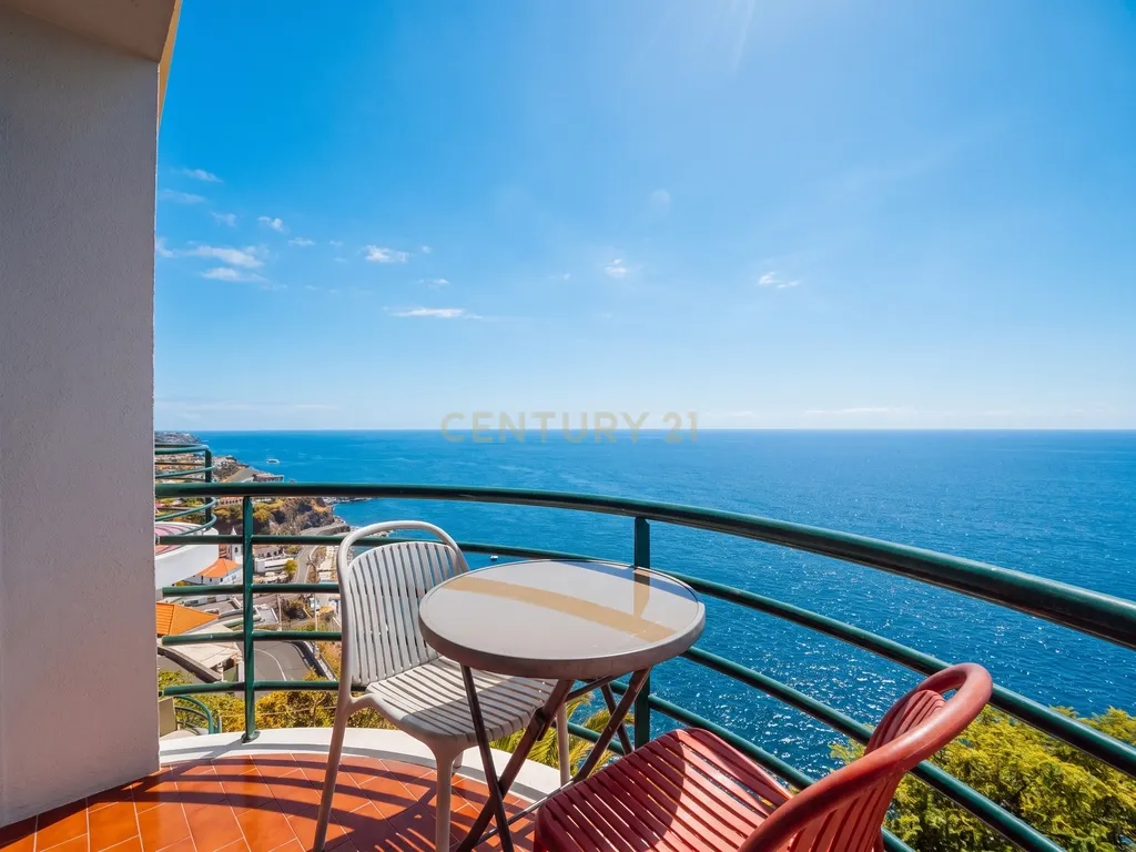 Apartamento T3 em Câmara de Lobos - Vista Mar Definitiva - Image 4