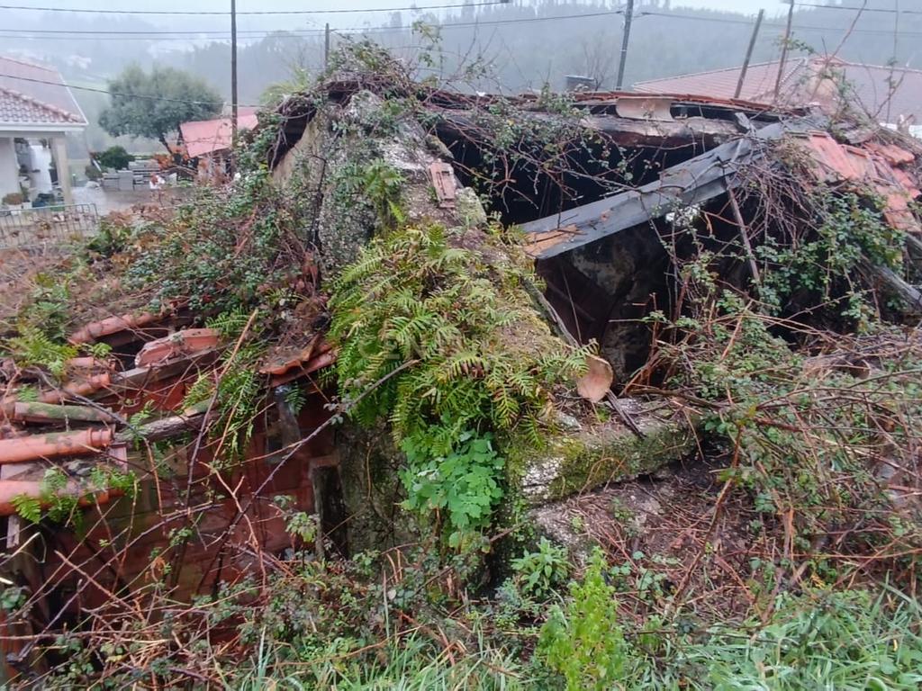 Quinta De Além com casa rústica em ruína para reabilitação total de 2 quartos no centro de Cete, Paredes - Image 72