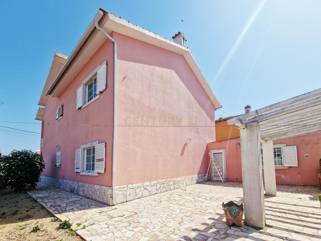 Moradia isolada de 6 assoalhadas com garagem - Zona tranquila - Image 41