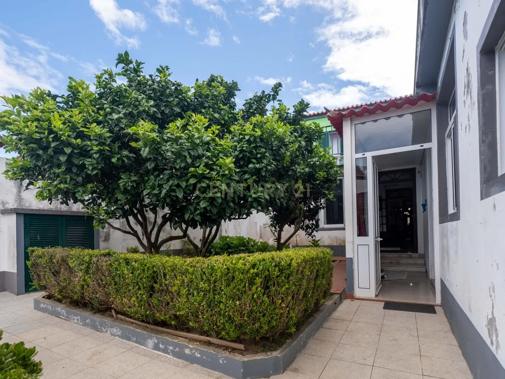 🏡 T3 com garagem na Ribeirinha – Ribeira Grande - Image 17