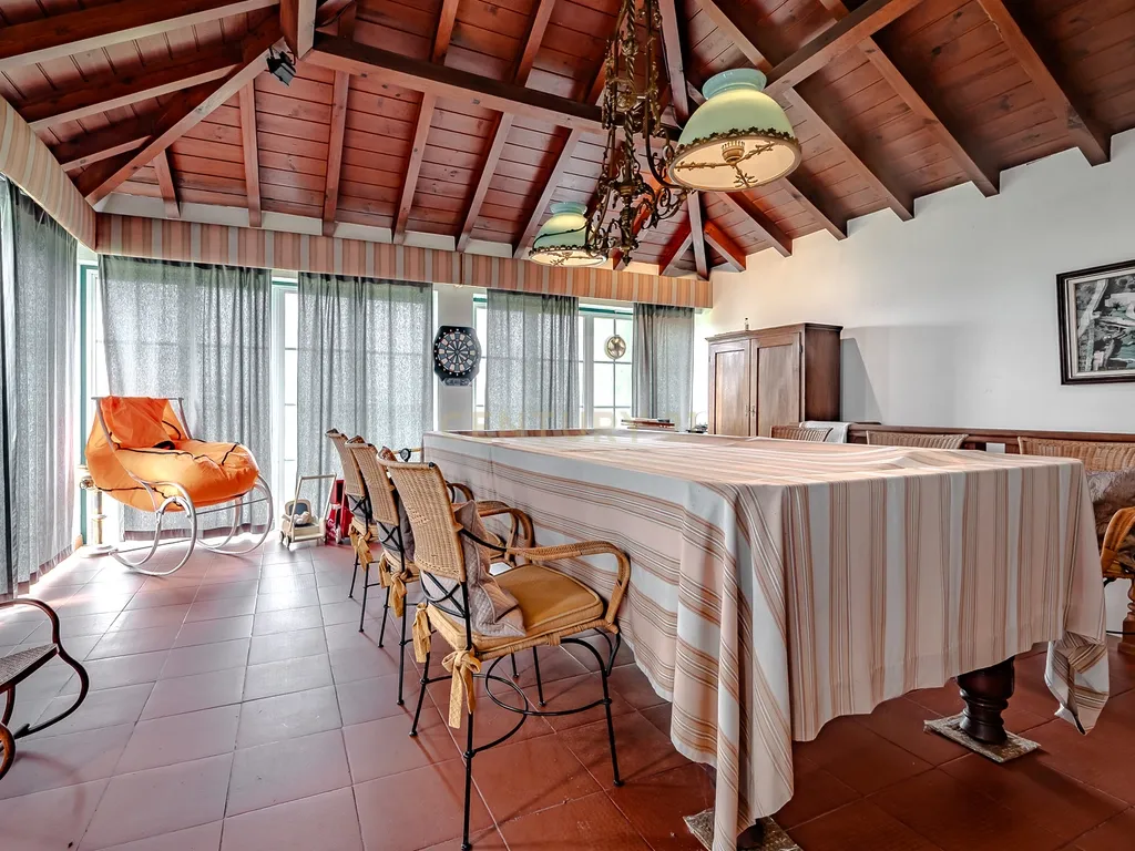 Moradia de sonho com Piscina, 7 Divisões e com Terreno 8461 m2 – Excelente Localização, a 40 minutos de Lisboa ! - Image 38