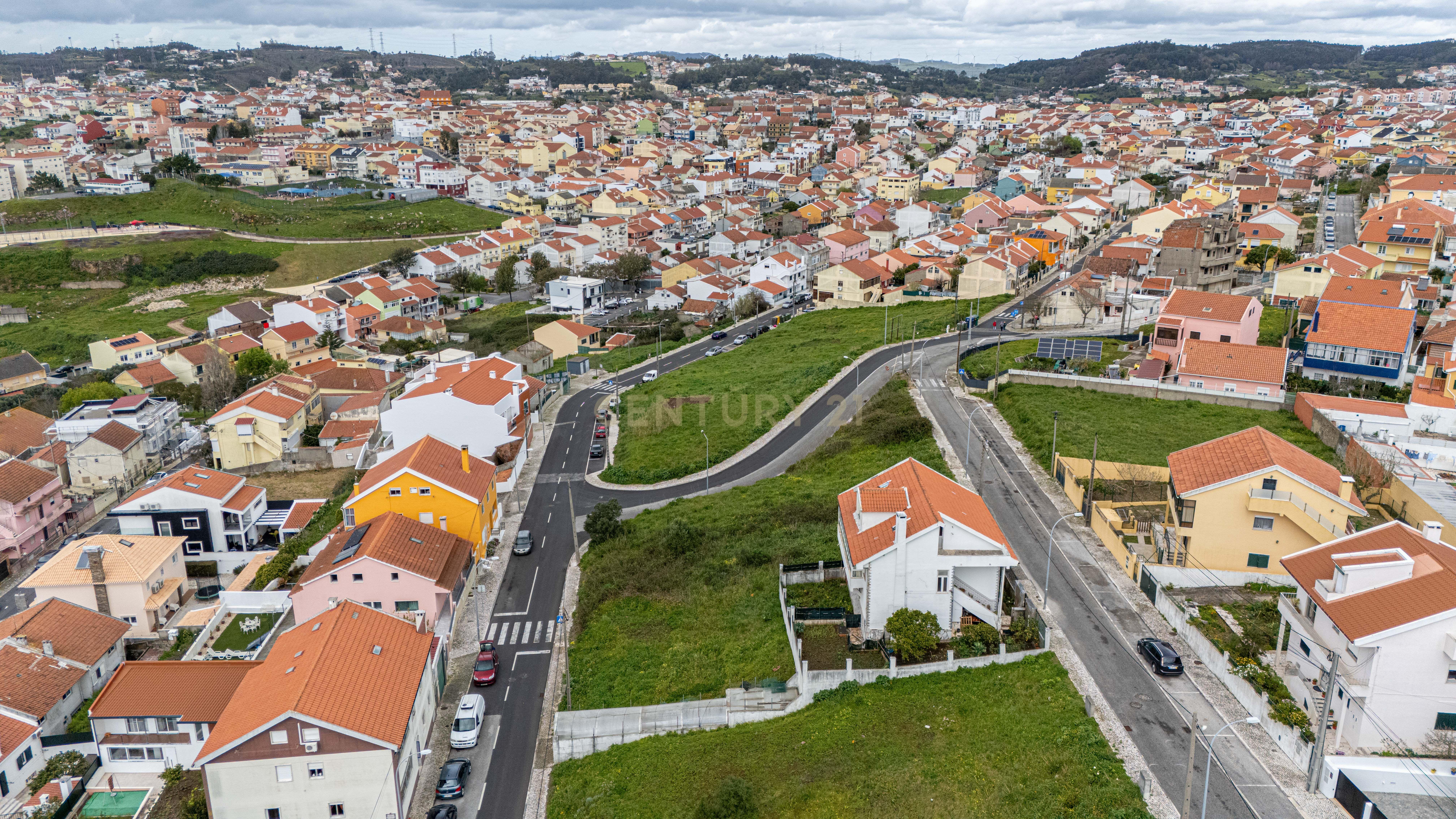Terreno Urbano para construção de moradia unifamiliar (Casal de Cambra) - Image 16