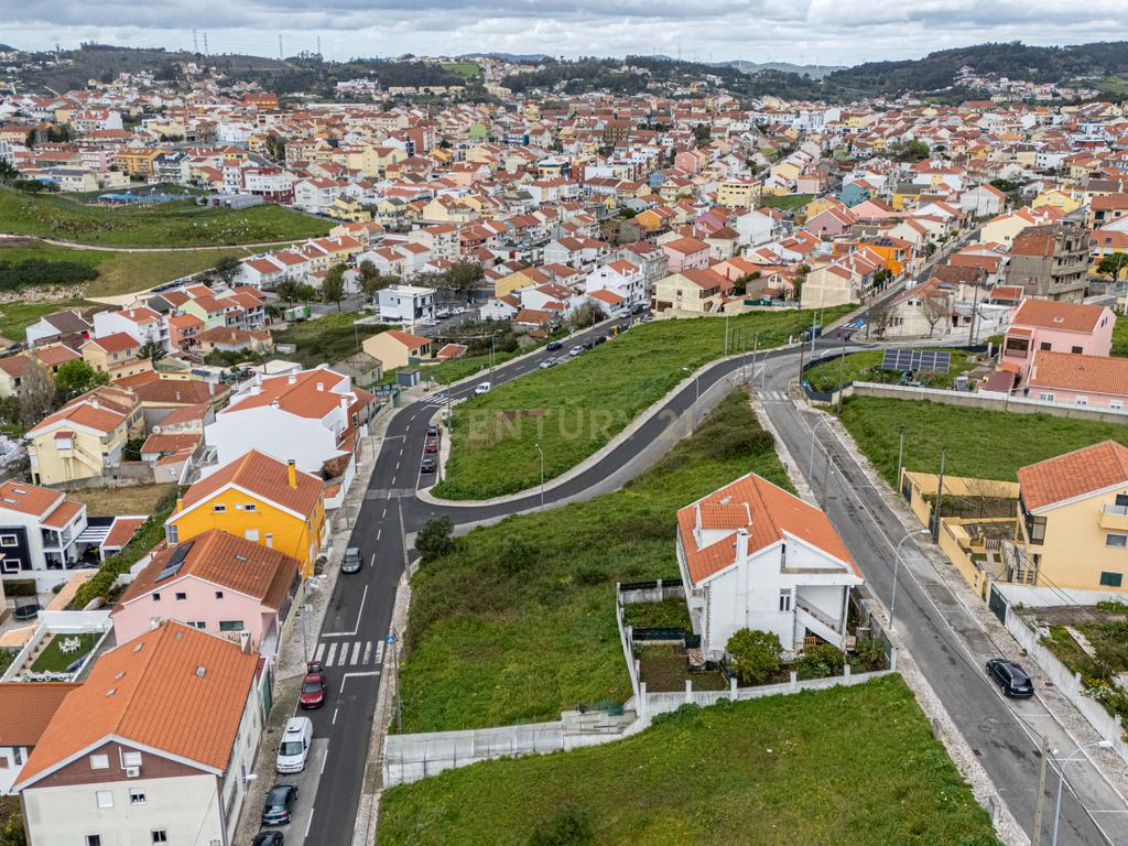 Terreno Urbano para construção de moradia unifamiliar (Casal de Cambra) - Image 16
