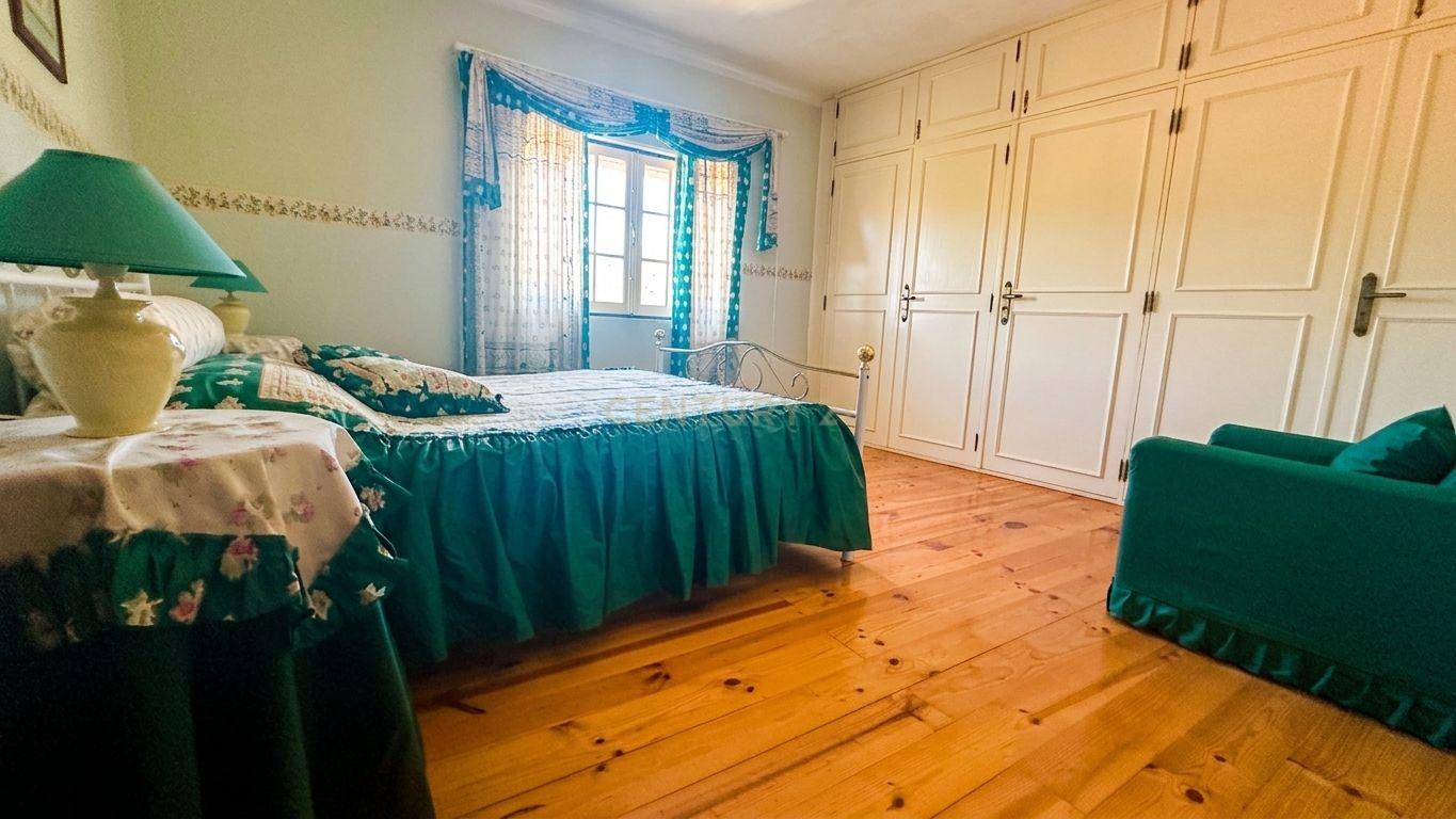 Fotografia 2 de Casa T3 "Pronta a Entrar" em Covelo do Gerês | O Seu Refúgio ao Preço de Saldo