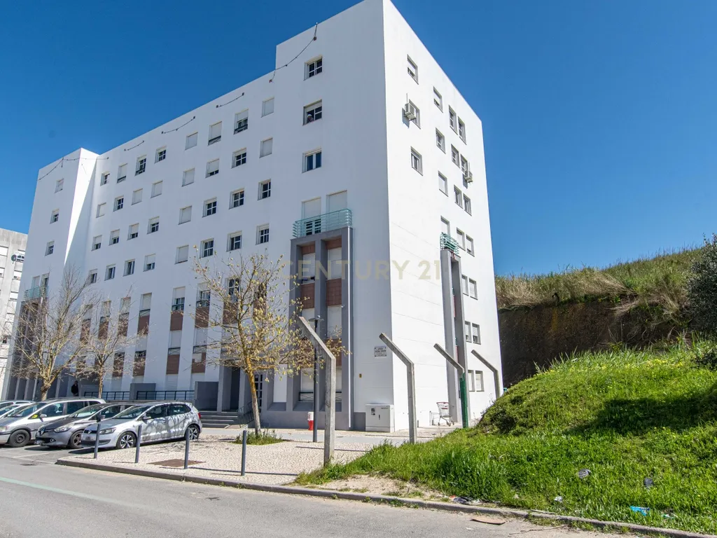 Apartamento T4 em Santa Clara - Lisboa - Image 20