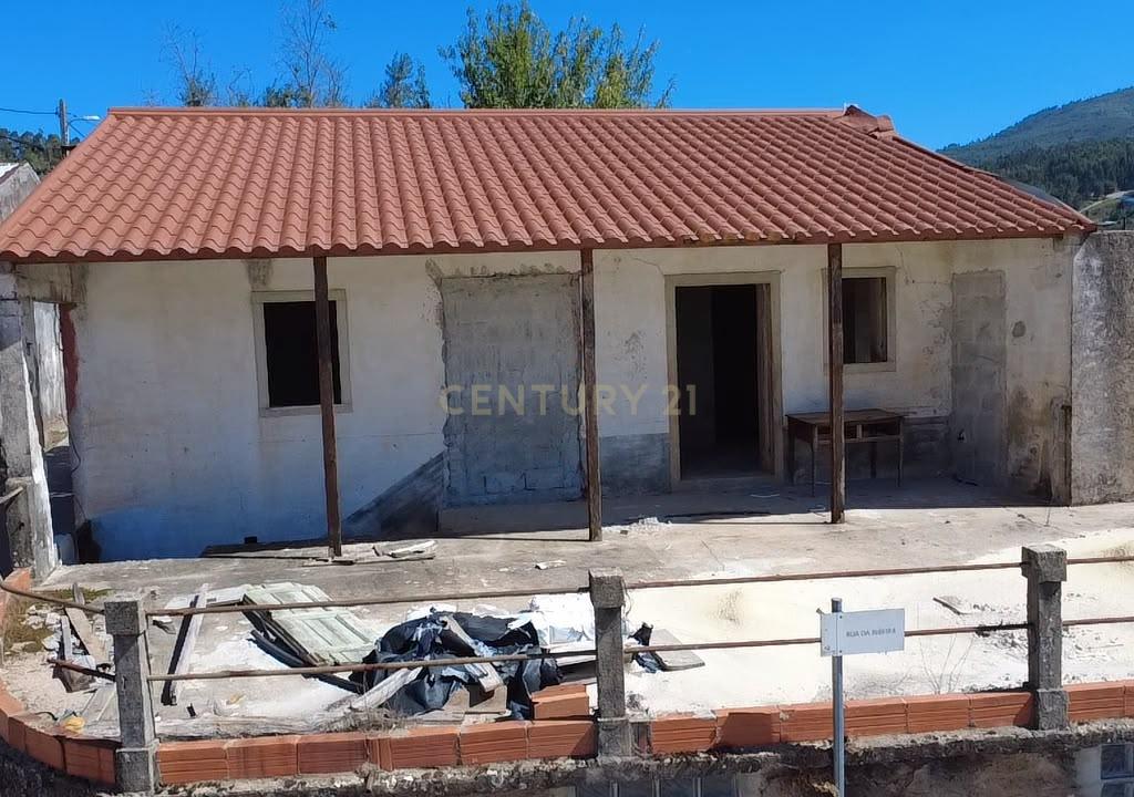 Moradia Para Reconstrução | Estrada de Viavai Penela - Image 2