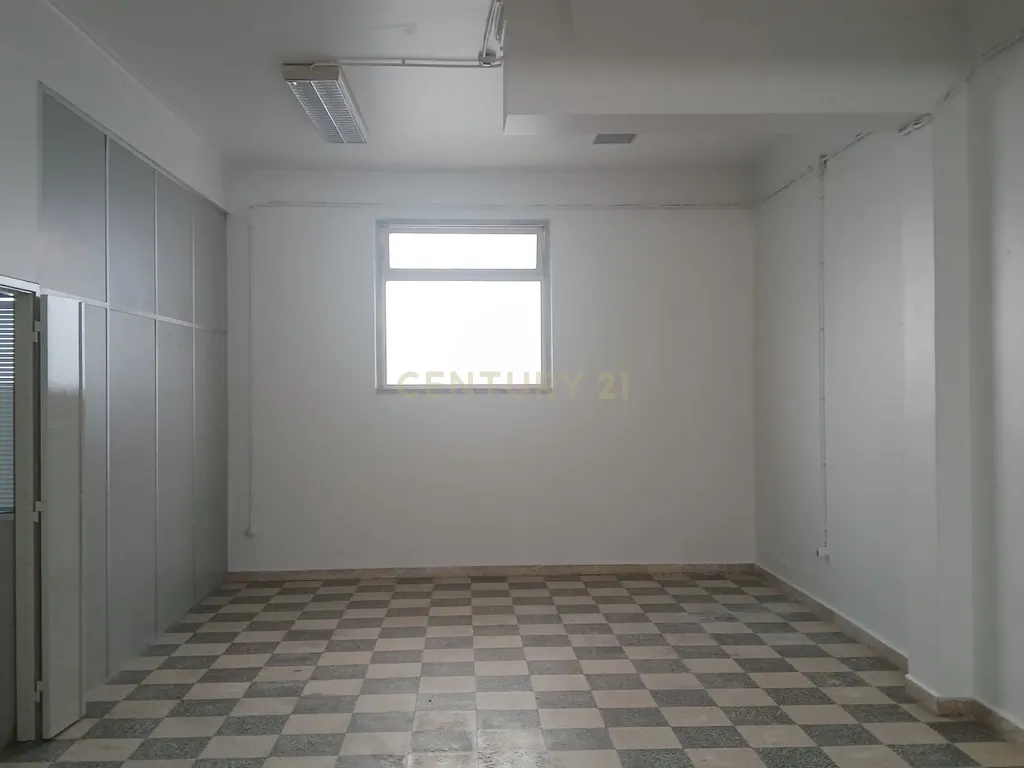 Escritório para arrendamento na Póvoa de Santo Adrião com 134m2 - Image 18