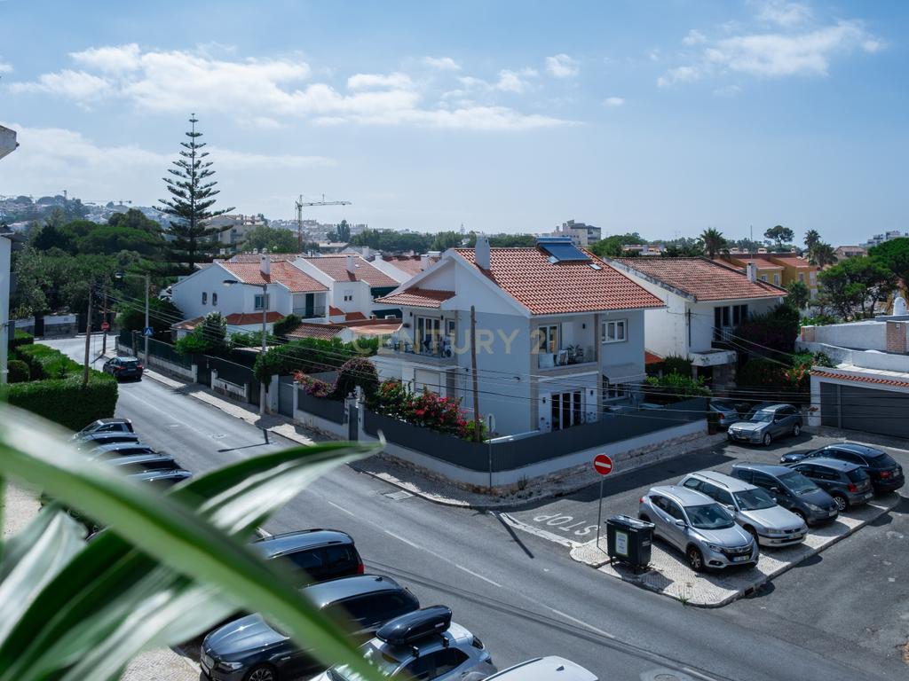 T1 em São Pedro do Estoril | Vista de Mar | 400m da Marginal - Image 10