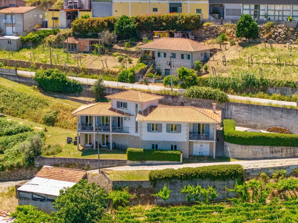 Casa T3 em Valadares, Baião - Oportunidade Única! - Image 7