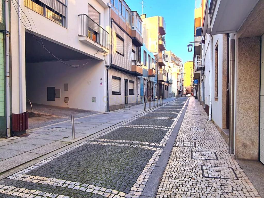 Prédio com Projeto Aprovado no Centro Histórico da Póvoa de Varzim - Image 9