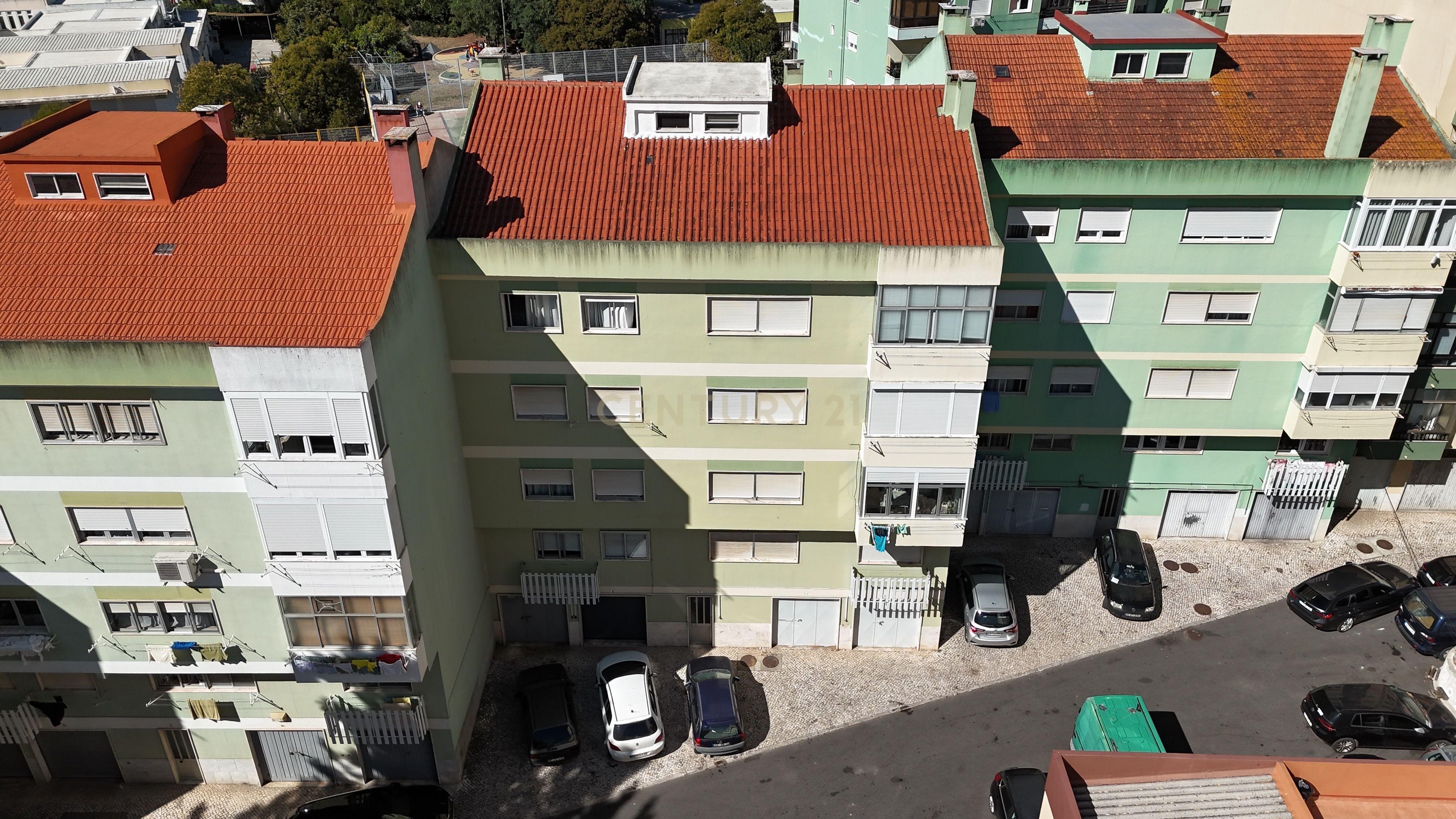 Apartamento T2 em Massamá e Monte Abraão, €300.000